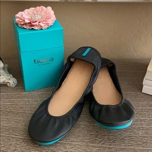 Tieks by Gavrieli- Matte Black, size 11
